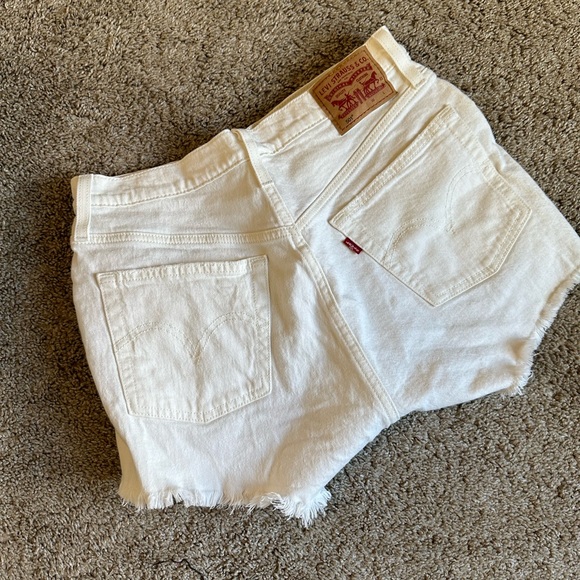 Levi’s 501 Denim Shorts - Picture 2 of 5
